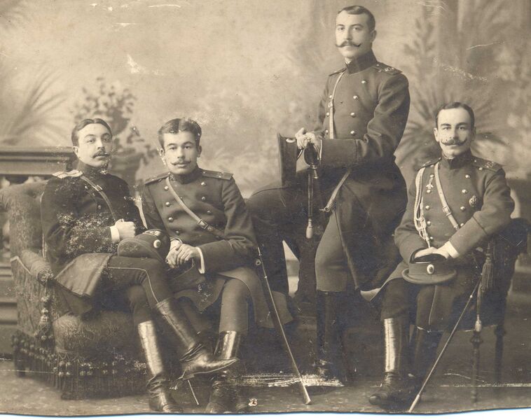 Күйеу жігіттің кішкентай жыныс мүшесі бар