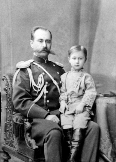 Шифф Павел Александрович с сыном Николаем.jpg